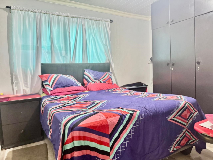 3 Bedroom Property for Sale in Electric City Western Cape